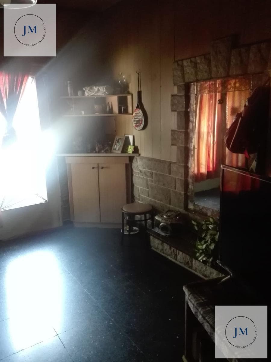 6-Bedroom House in Mataderos