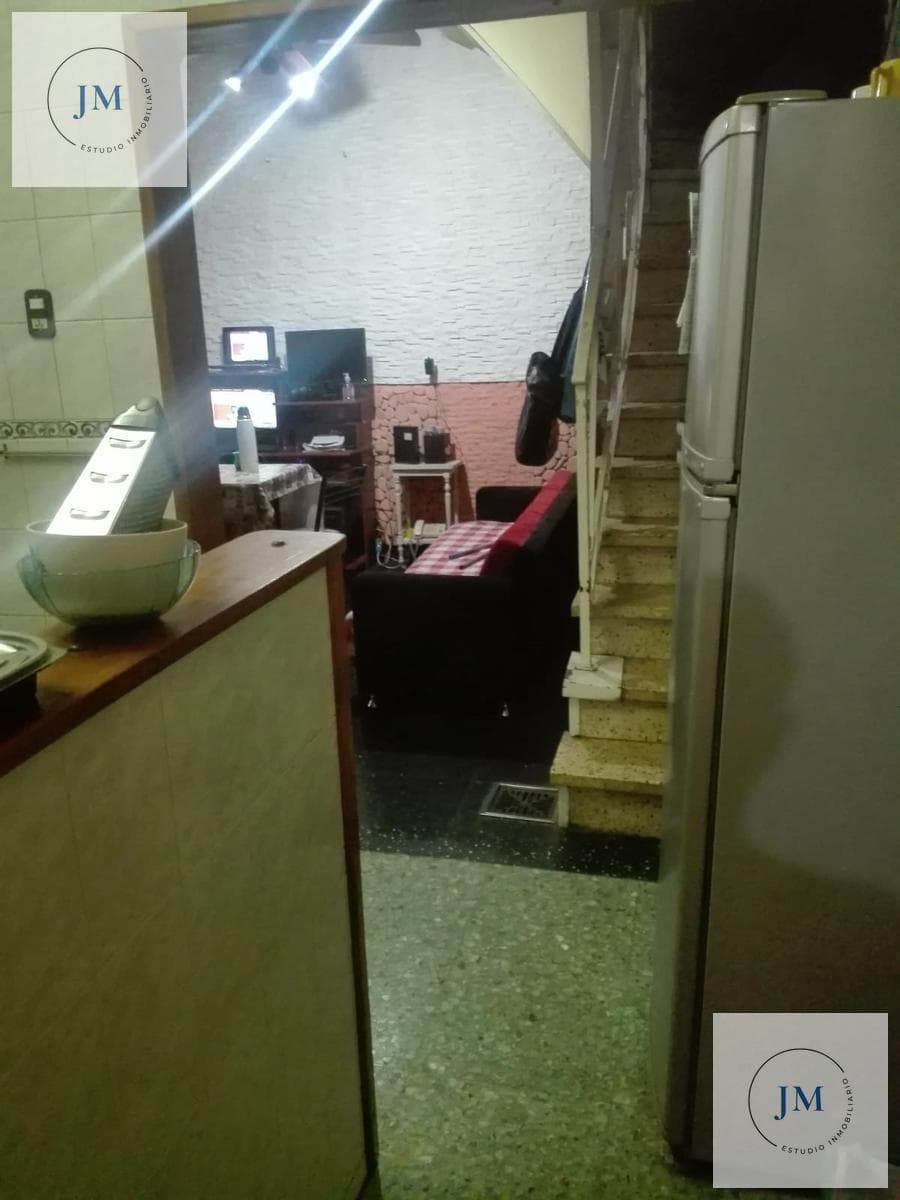 6-Bedroom House in Mataderos