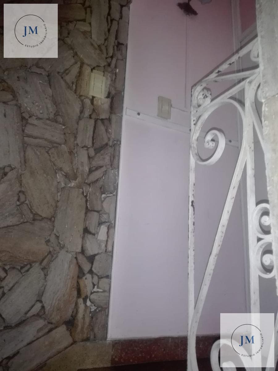 6-Bedroom House in Mataderos