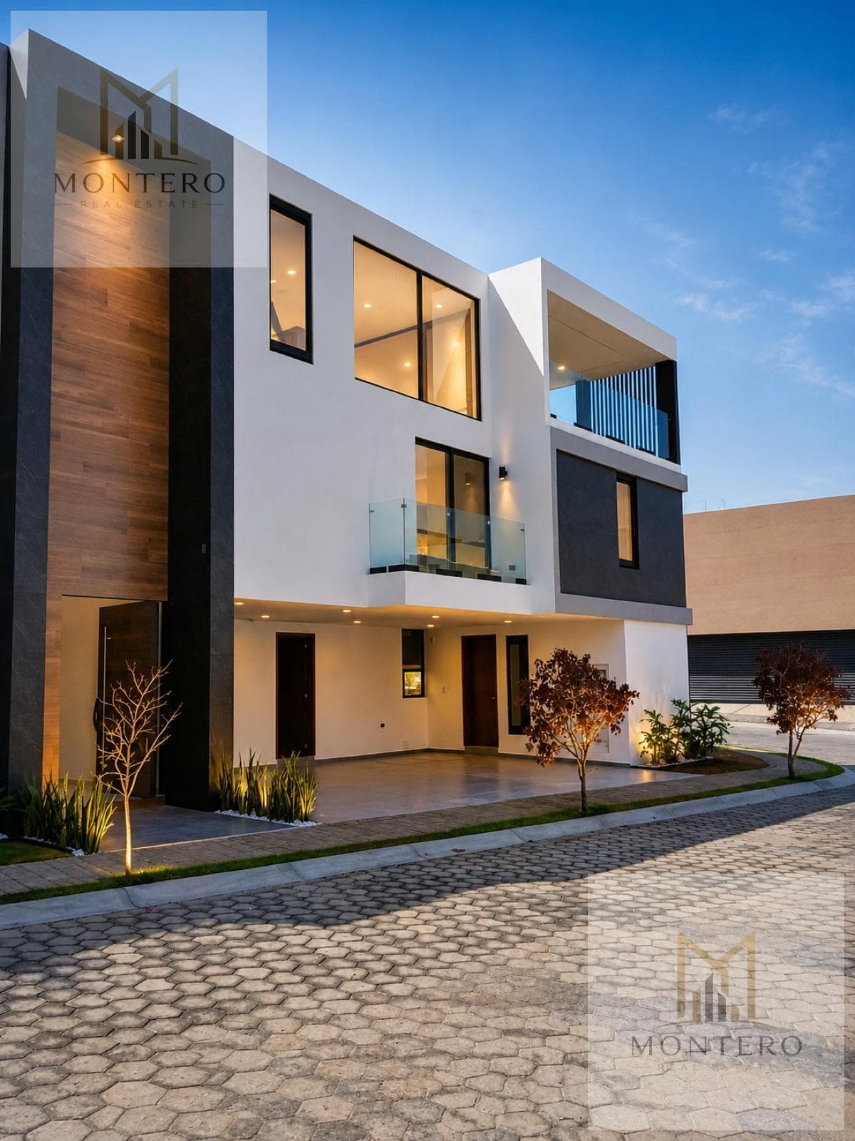 House - Lomas de Angelópolis Subdivision
