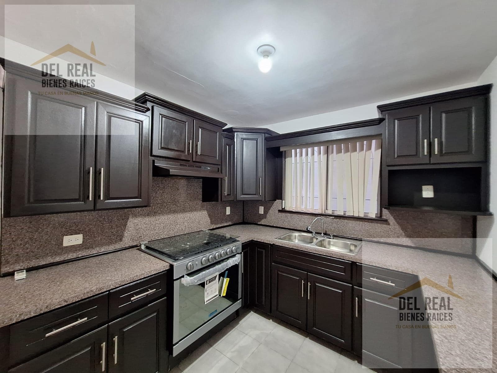 HOUSE FOR RENT IN TORREMOLINOS, GUADALUPE, N.L. / PRIVATE