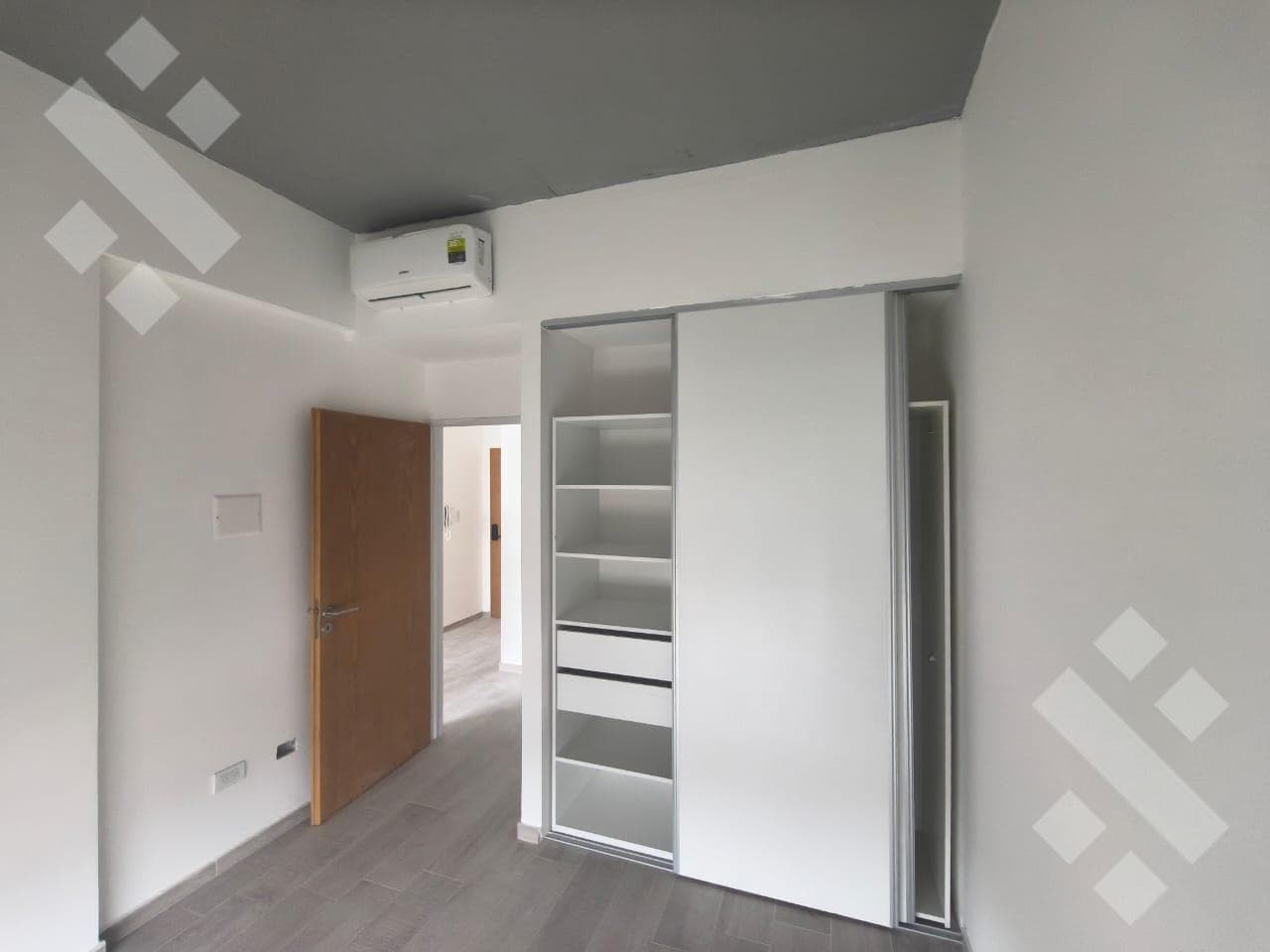 1-Bedroom Apartment for Sale (optional parking space) 900 Islas Malvinas St., Neuquén