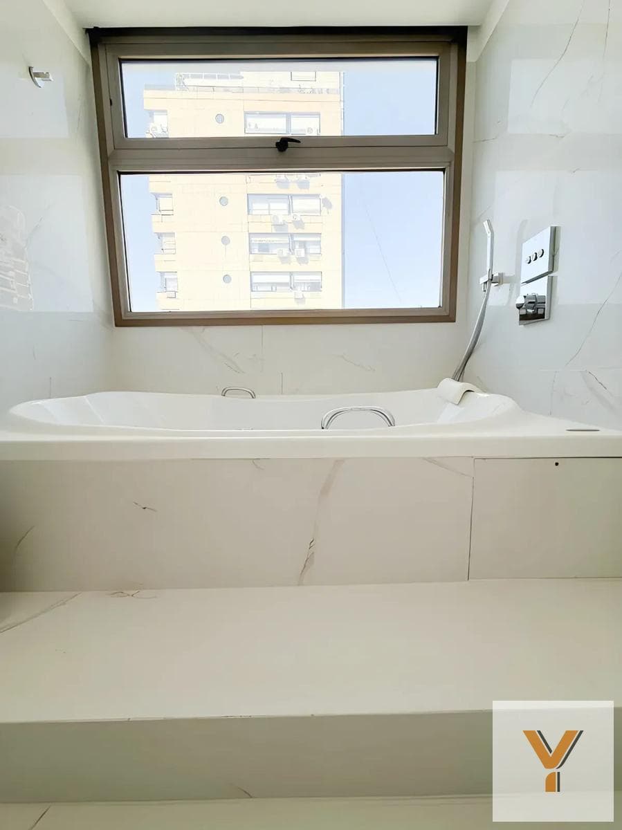 Apartment for Sale - 3 Bedrooms, 3 Bathrooms - 216 m² - Recoleta