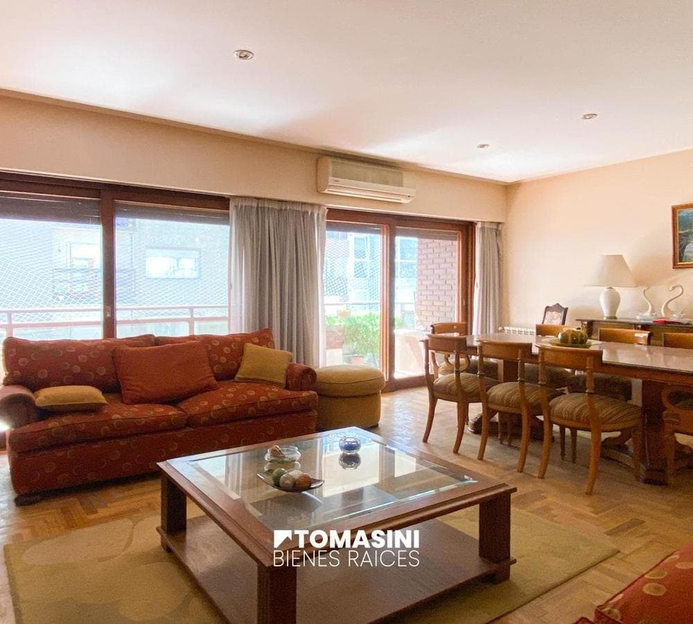 4-ROOM APARTMENT WITH A MAID'S QUARTERS, 2 PARKING SPACES, AND A STORAGE ROOM.