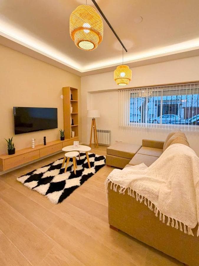 3-Room Apartment Facing the Street with a Patio
