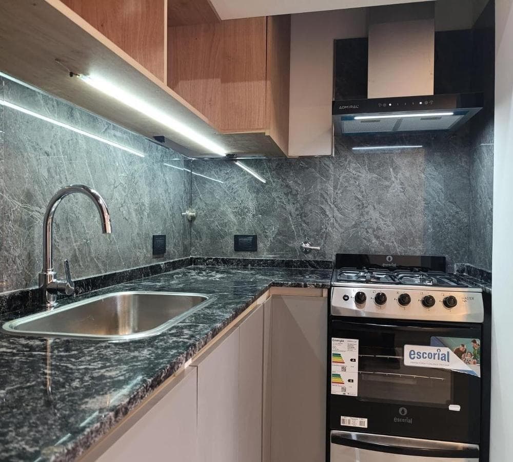 FOR SALE: 1-ROOM APARTMENT WITH UTILITY ROOM IN PARQUE LURO