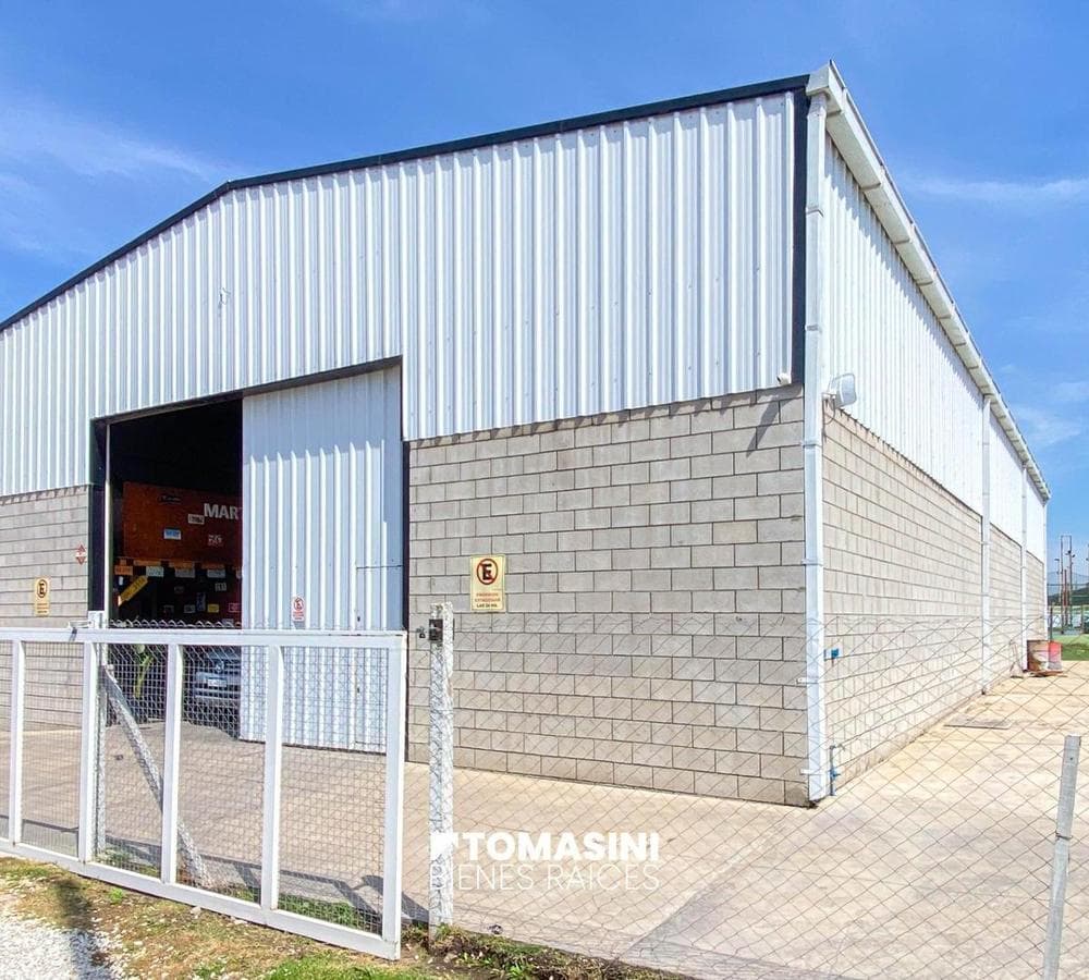 WAREHOUSE WITH OFFICE
