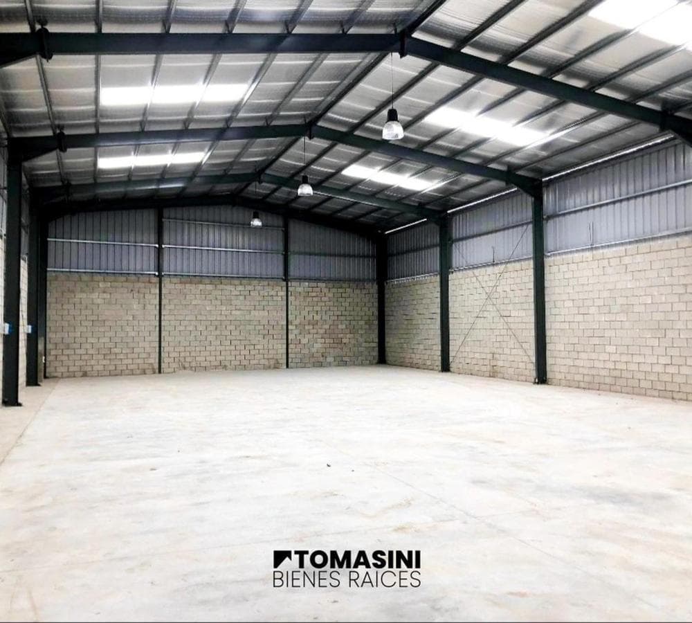 WAREHOUSE WITH OFFICE