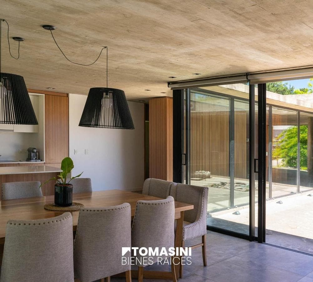 4-ROOM HOUSE IN ARENAS DEL SUR