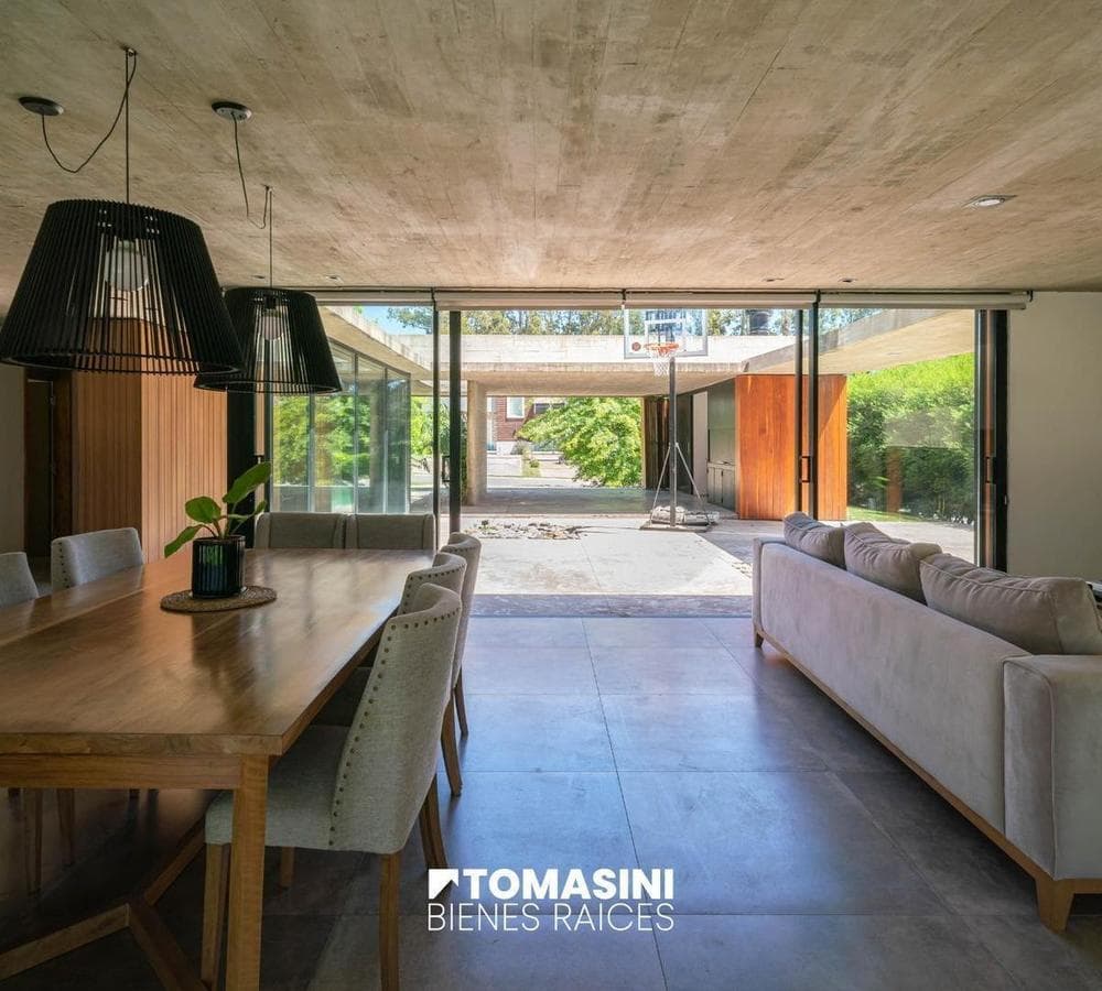 4-ROOM HOUSE IN ARENAS DEL SUR