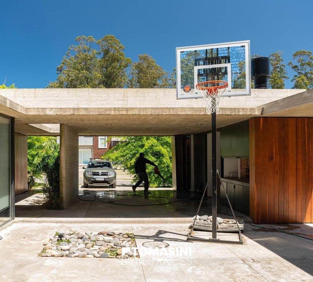 4-ROOM HOUSE IN ARENAS DEL SUR