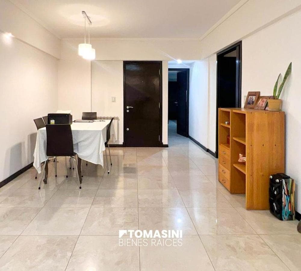 3-ROOM APARTMENT FACING THE STREET WITH A GARAGE