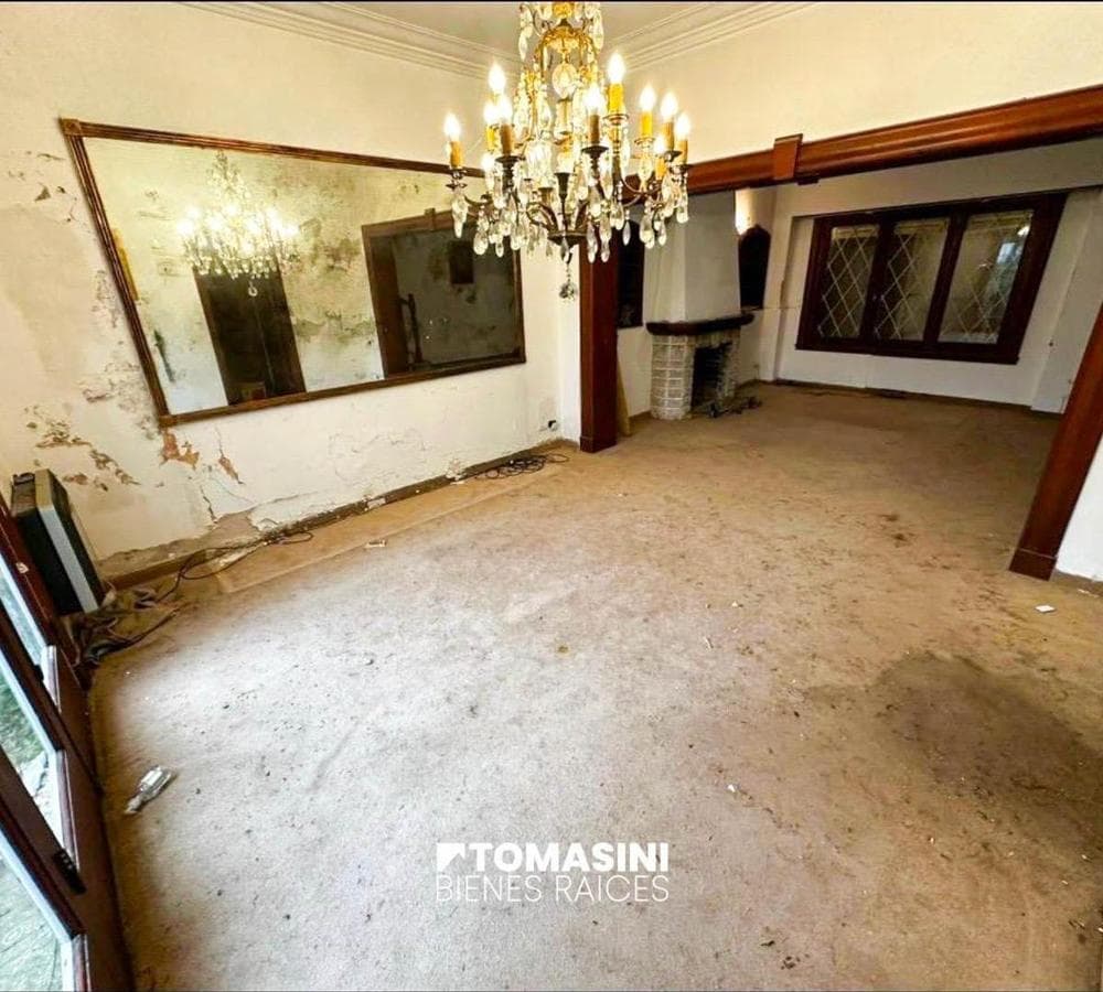 IDEAL VILLA FOR PROFESSIONAL OR COMMERCIAL USE