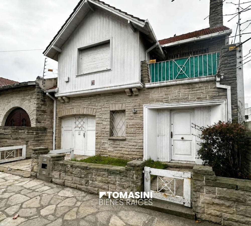 IDEAL VILLA FOR PROFESSIONAL OR COMMERCIAL USE