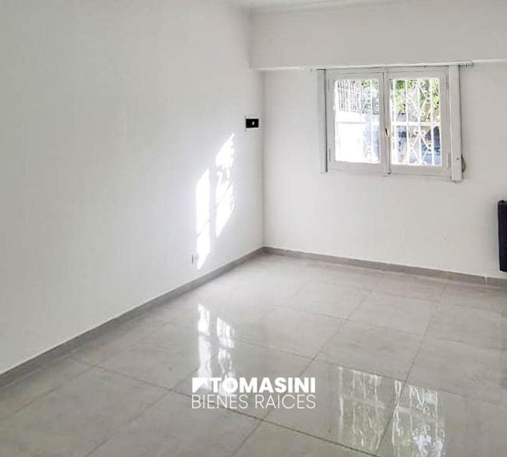 3-ROOM HOUSE WITH A SEPARATE APARTMENT
