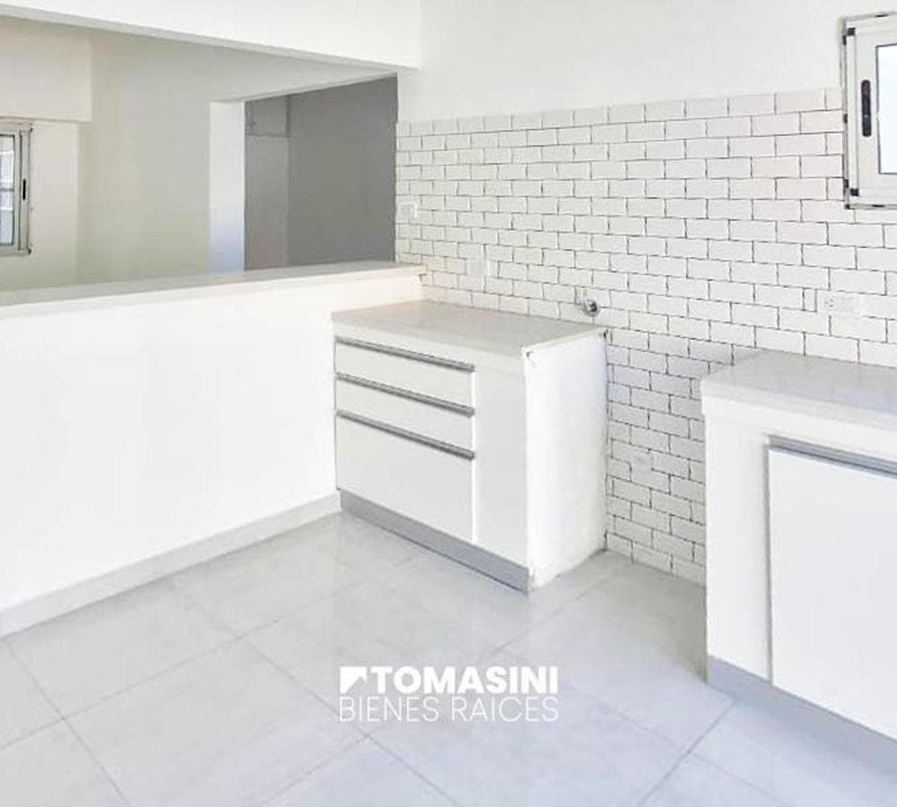 3-ROOM HOUSE WITH A SEPARATE APARTMENT