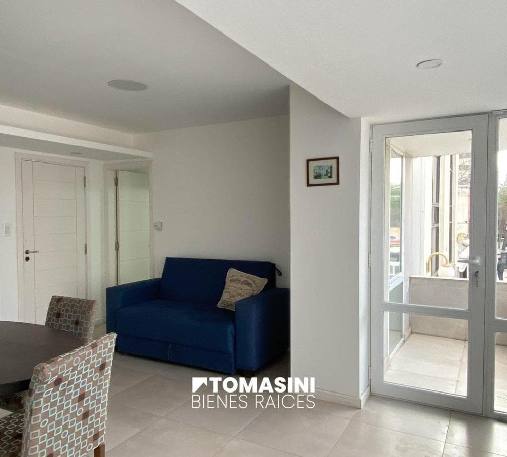 TWO 2-ROOM APARTMENTS + COMMERCIAL SPACE AND PARKING SPACES