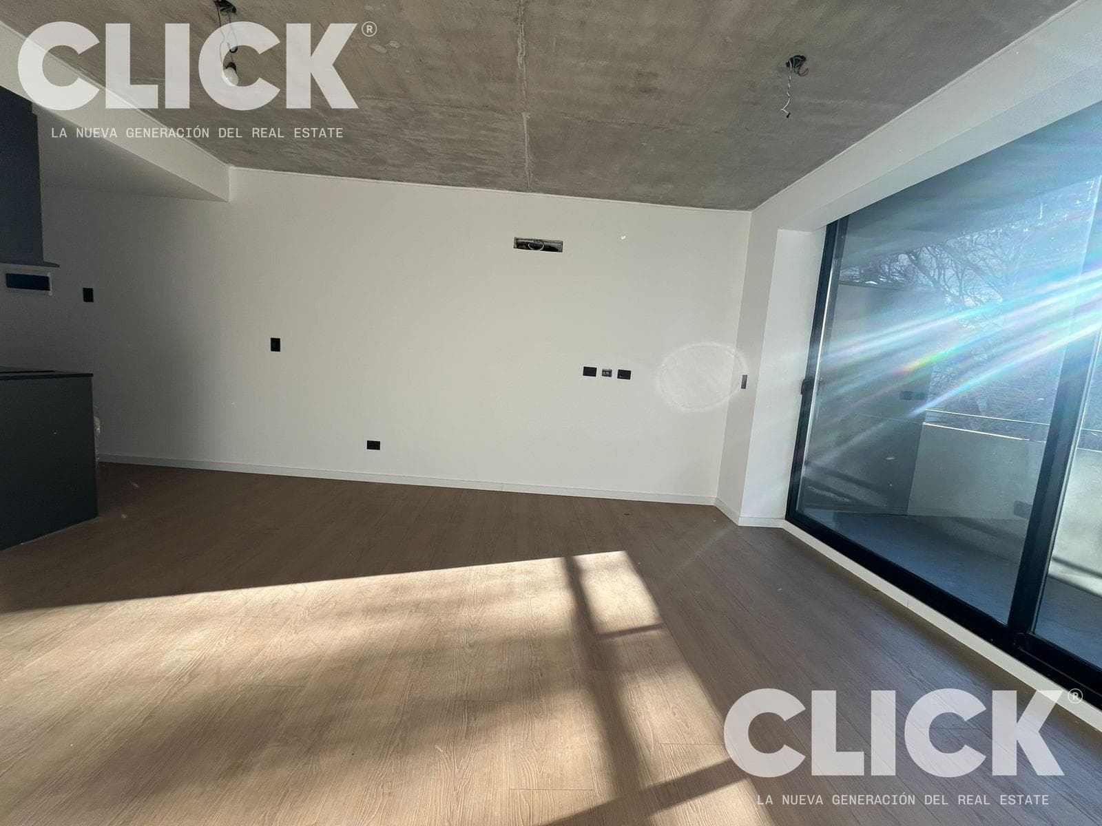 Brand-new one-room apartment for sale.