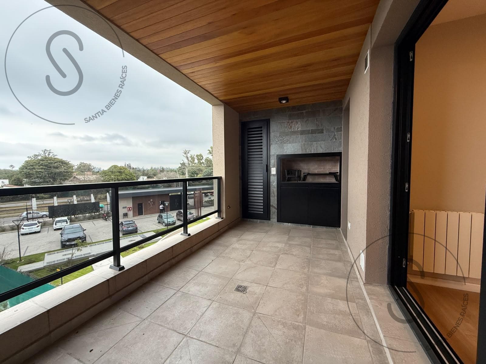 2-BEDROOM APARTMENT FOR SALE WITH GARAGE AND STORAGE ROOM IN FRONDA