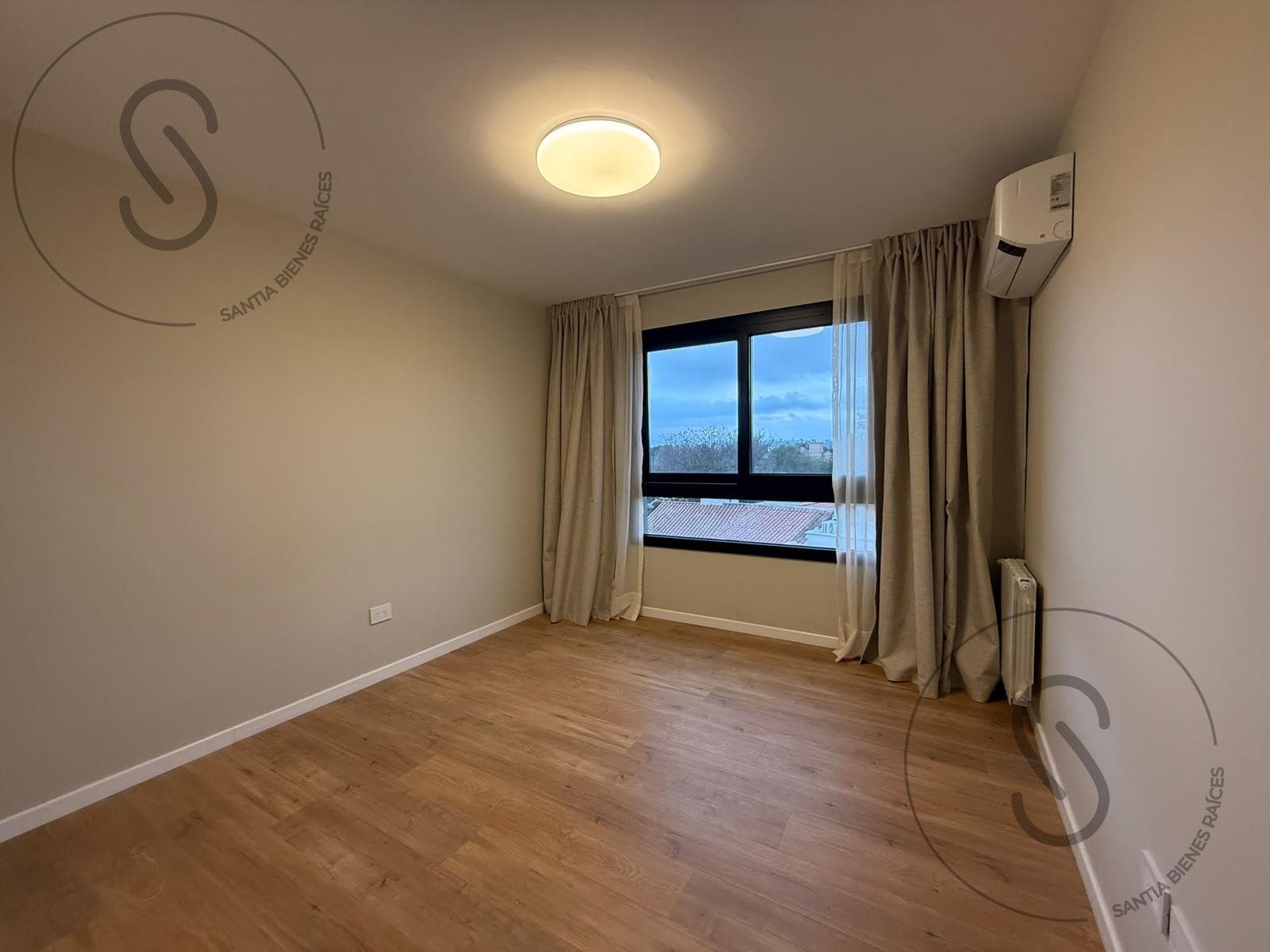 2-BEDROOM APARTMENT FOR SALE WITH GARAGE AND STORAGE ROOM IN FRONDA