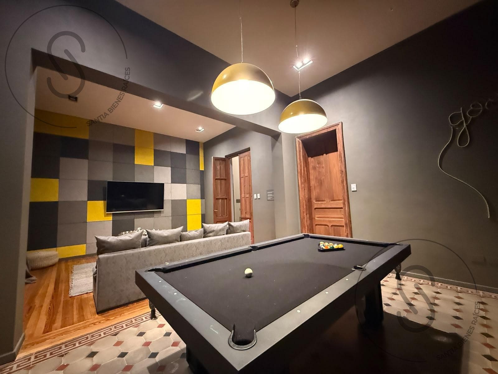 2-BEDROOM APARTMENT FOR SALE WITH GARAGE AND STORAGE ROOM IN FRONDA