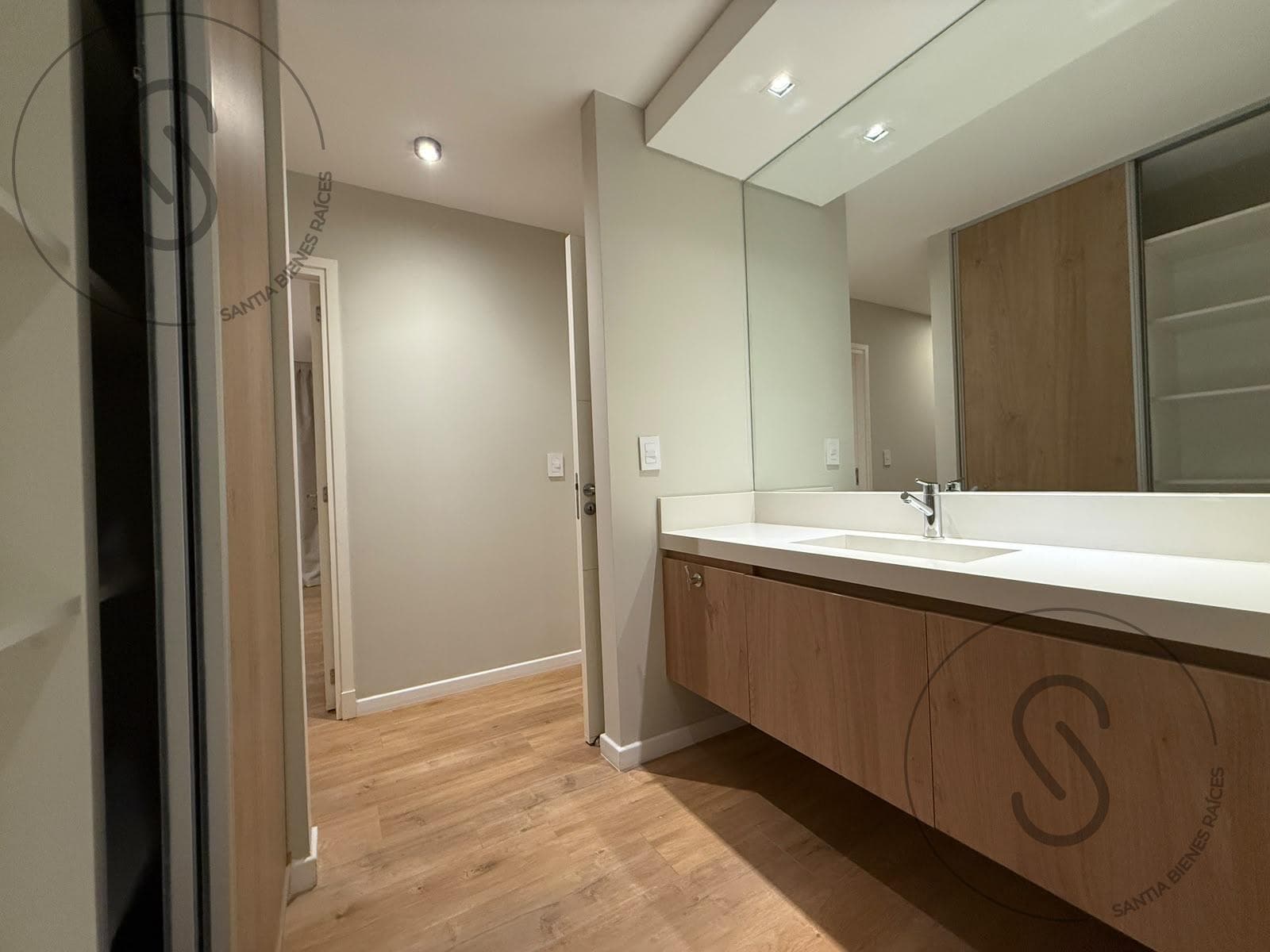 2-BEDROOM APARTMENT FOR SALE WITH GARAGE AND STORAGE ROOM IN FRONDA