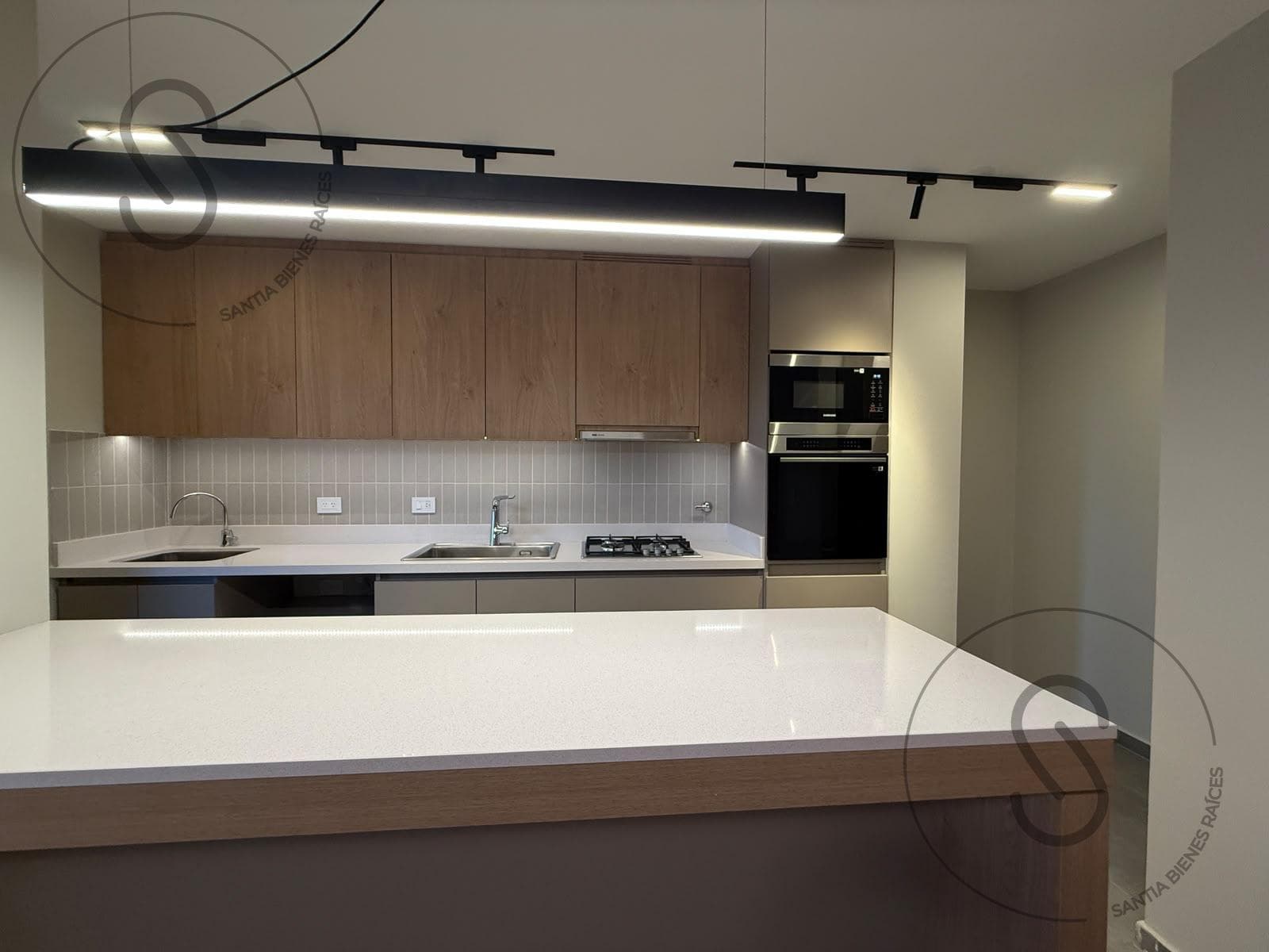 2-BEDROOM APARTMENT FOR SALE WITH GARAGE AND STORAGE ROOM IN FRONDA