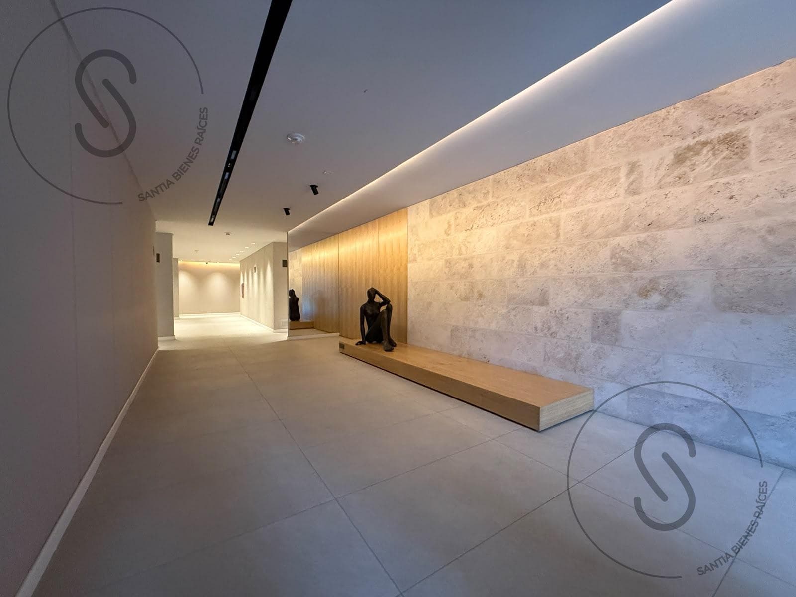 2-BEDROOM APARTMENT FOR SALE WITH GARAGE AND STORAGE ROOM IN FRONDA