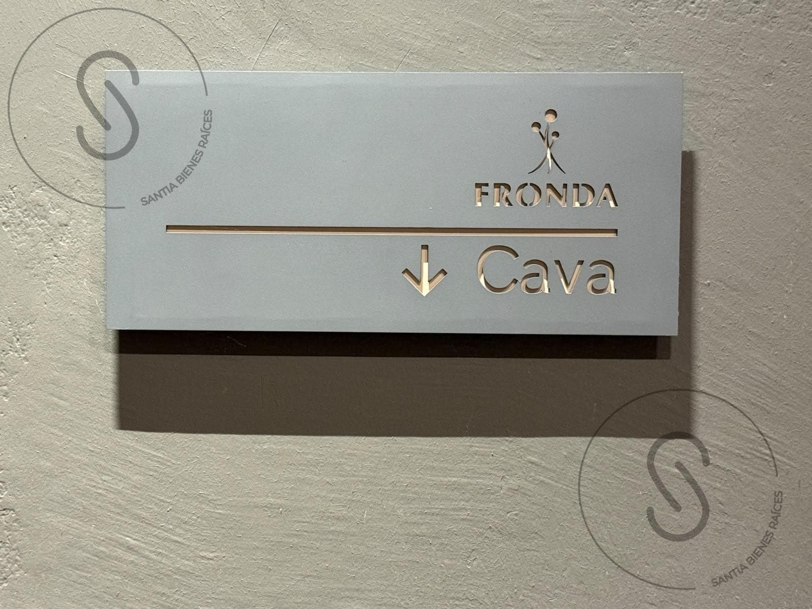 2-BEDROOM APARTMENT FOR SALE WITH GARAGE AND STORAGE ROOM IN FRONDA