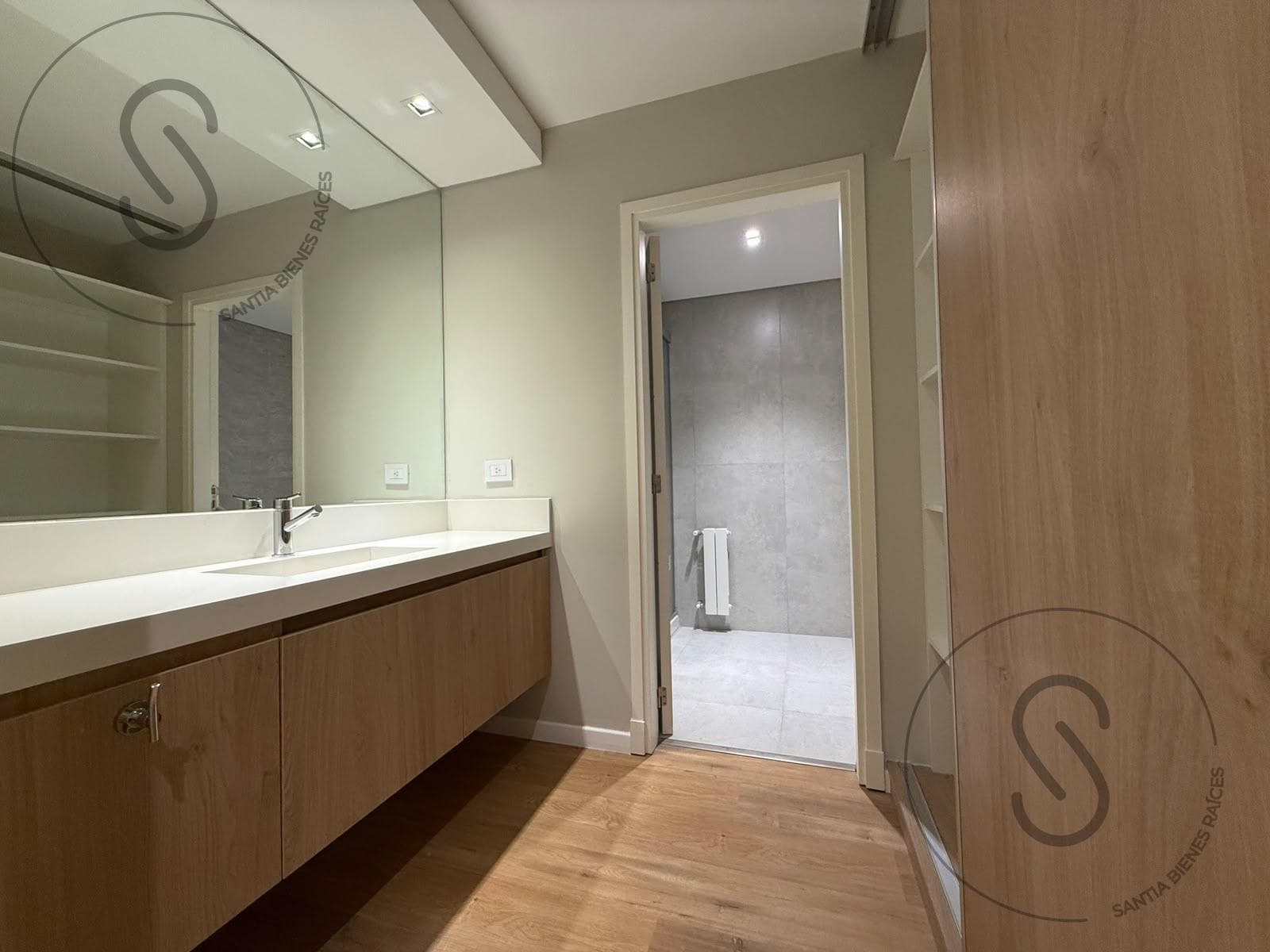 2-BEDROOM APARTMENT FOR SALE WITH GARAGE AND STORAGE ROOM IN FRONDA