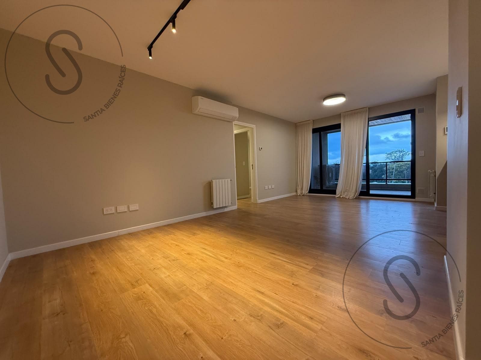 2-BEDROOM APARTMENT FOR SALE WITH GARAGE AND STORAGE ROOM IN FRONDA
