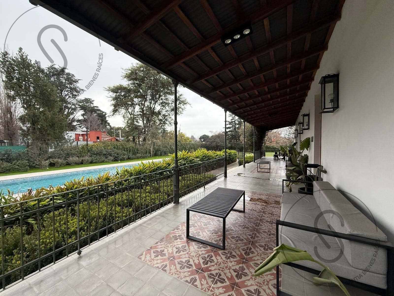 2-BEDROOM APARTMENT FOR SALE WITH GARAGE AND STORAGE ROOM IN FRONDA