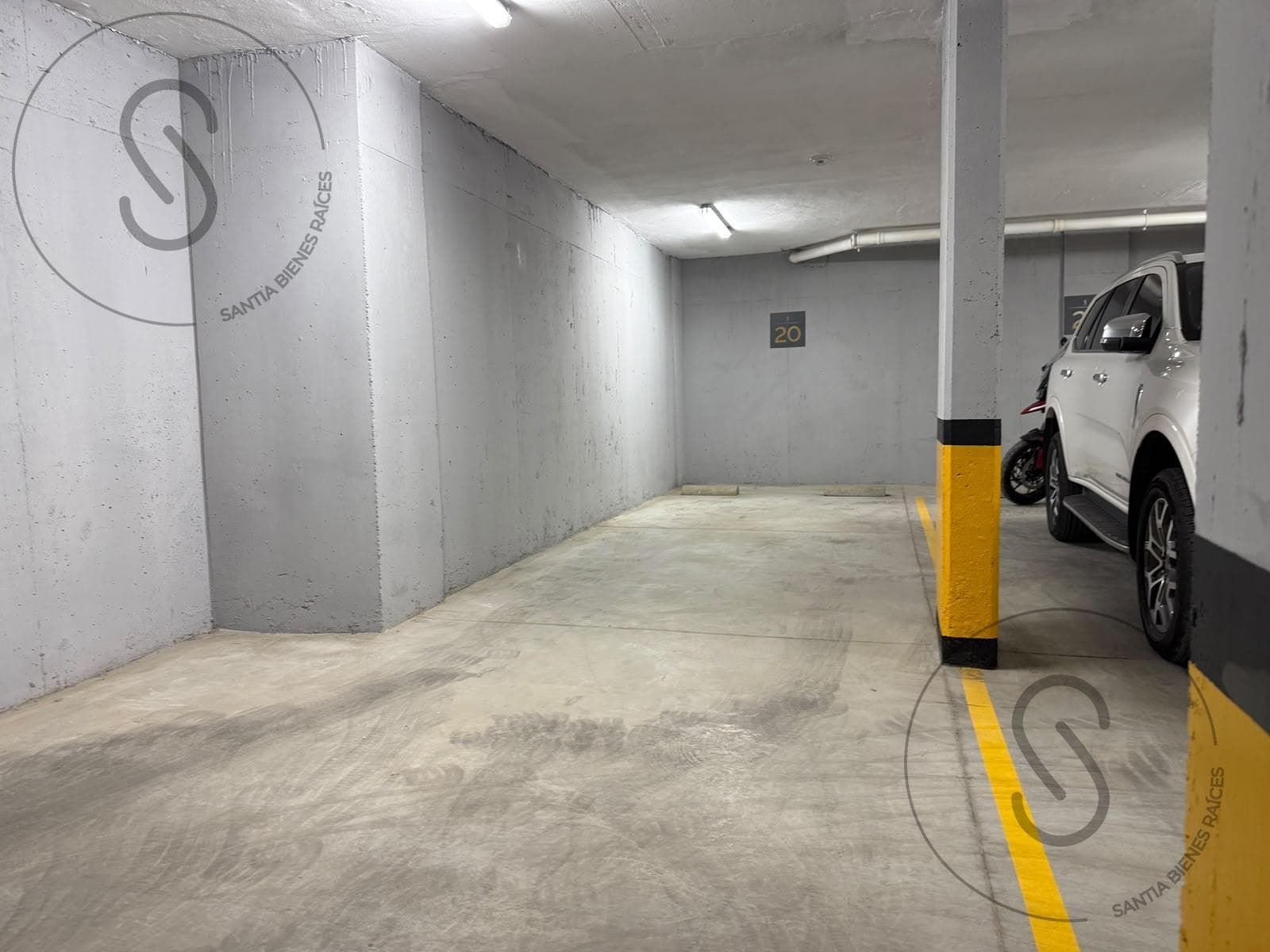 2-BEDROOM APARTMENT FOR SALE WITH GARAGE AND STORAGE ROOM IN FRONDA