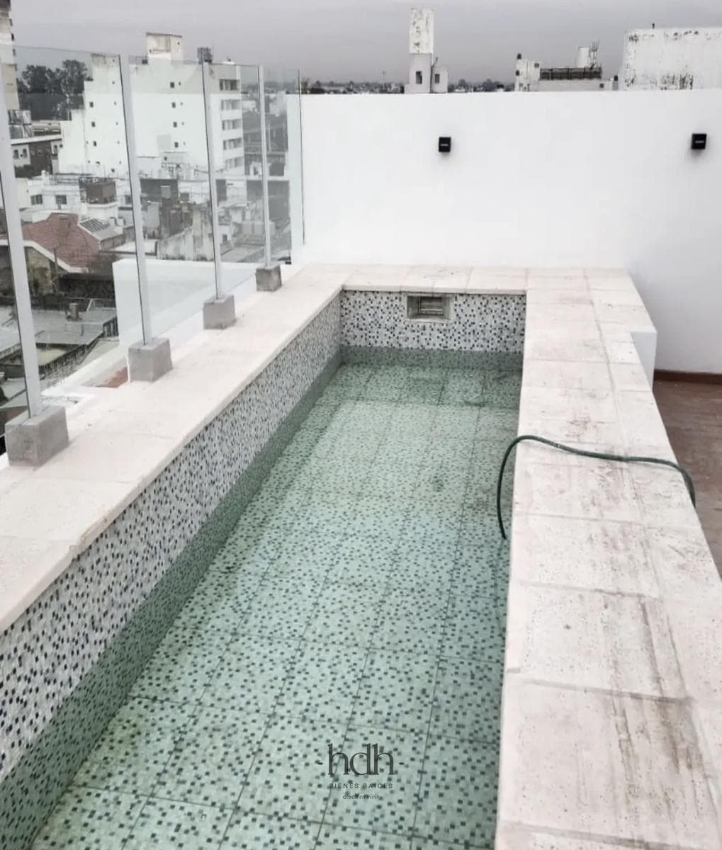 1-bedroom, 1-bathroom apartment for sale in Cofico with a pool