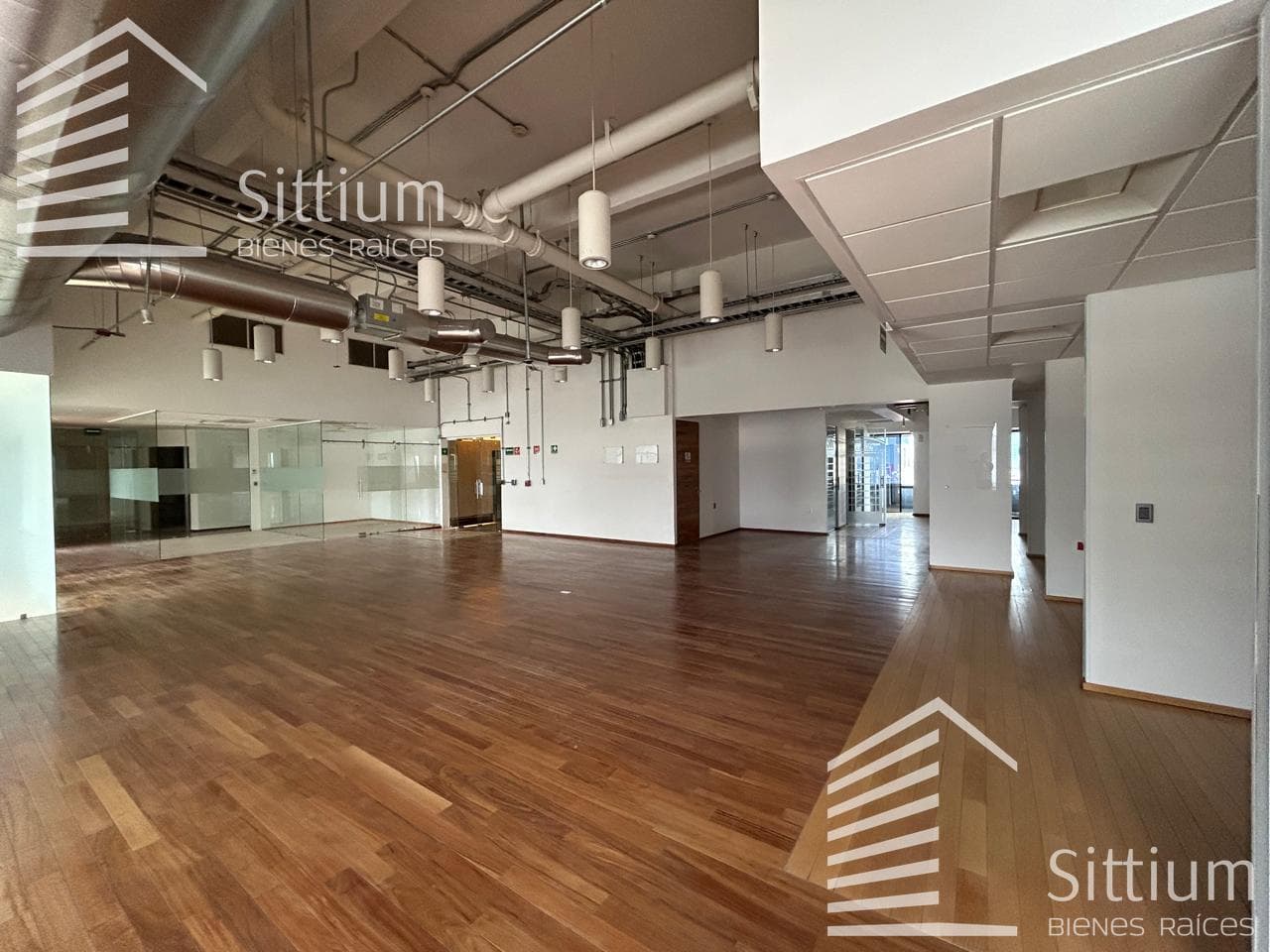 Office for Rent - National Army - 17th Floor - 858 m2