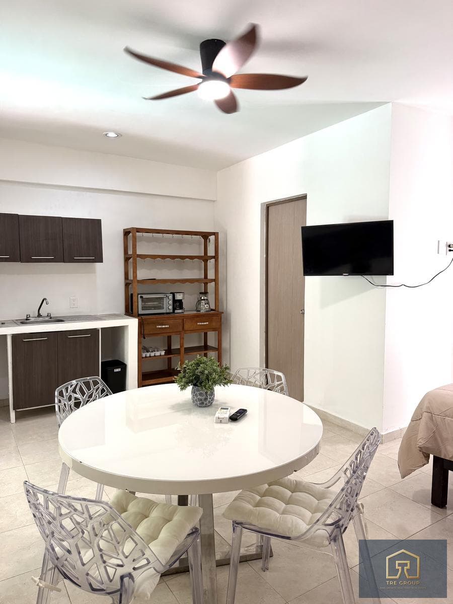 COMFORTABLE STUDIO APARTMENT FOR RENT WITH A PATIO