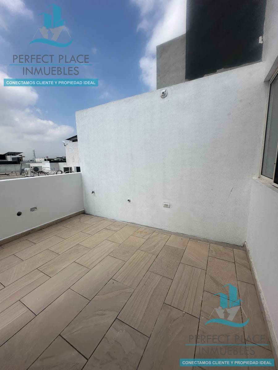 HOUSE FOR SALE IN LA ENCOMIENDA, VENDIMIA AREA