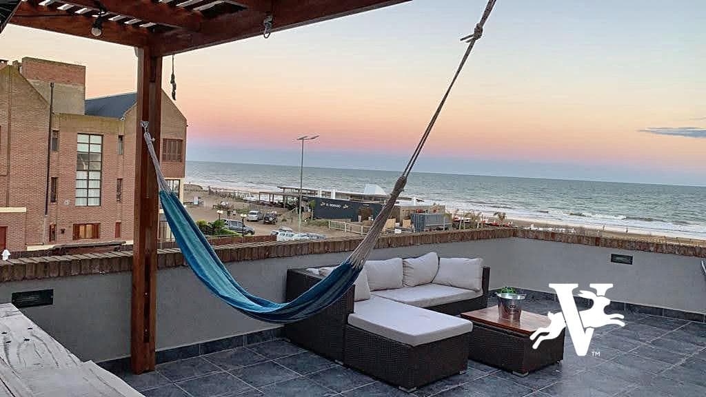 APARTMENT FOR SALE WITH OCEAN VIEW, TERRACE, AND BARBECUE.