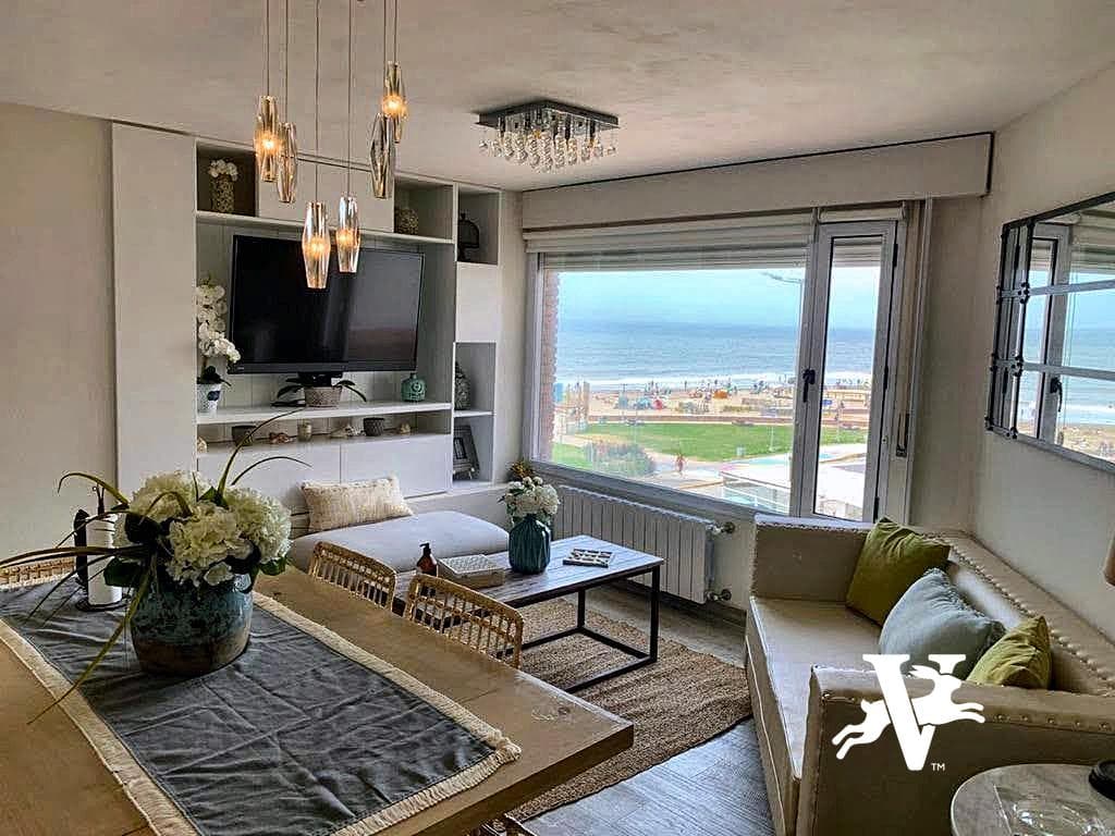APARTMENT FOR SALE WITH OCEAN VIEW, TERRACE, AND BARBECUE.