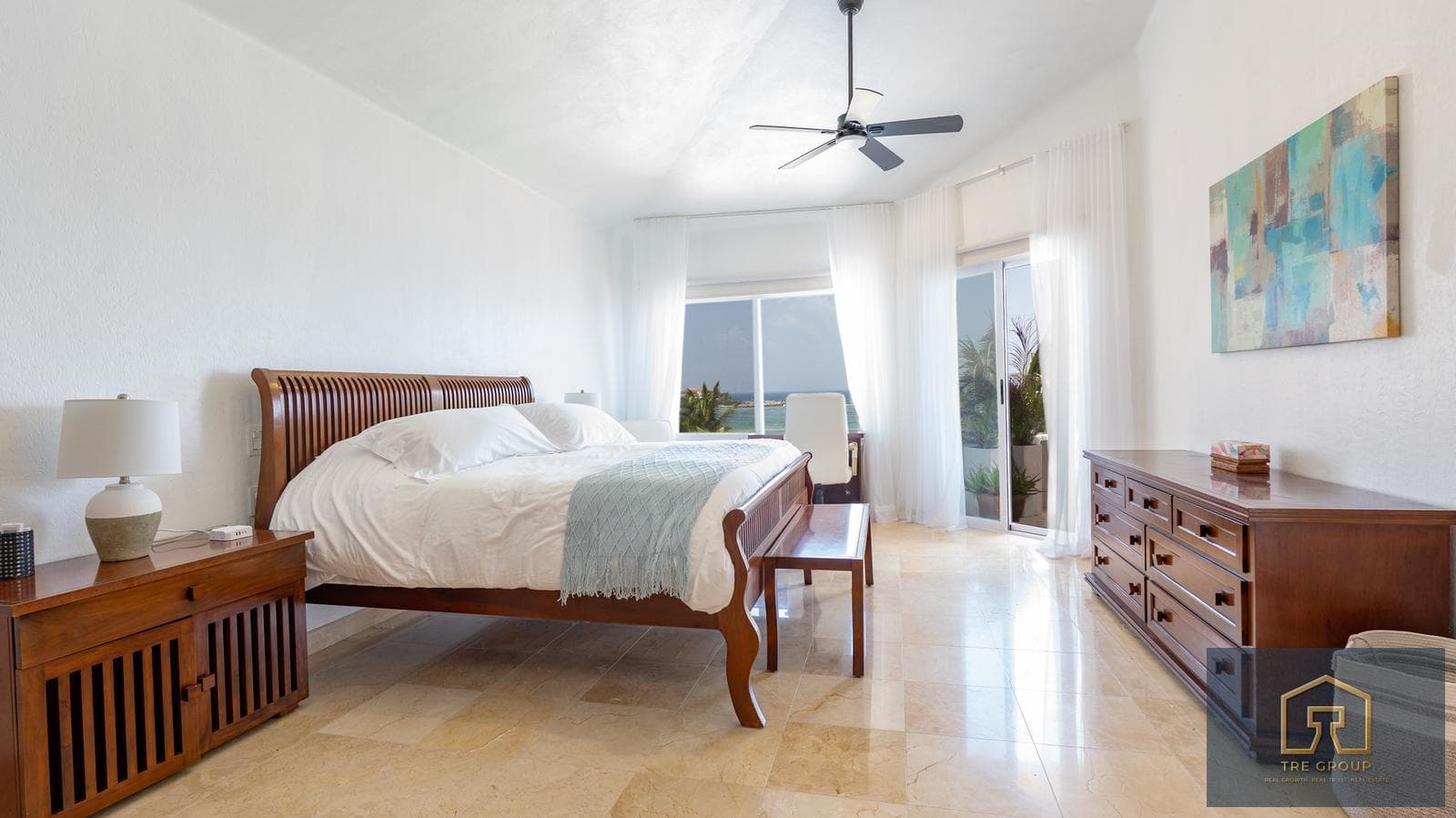 Spectacular 3-bedroom oceanfront penthouse