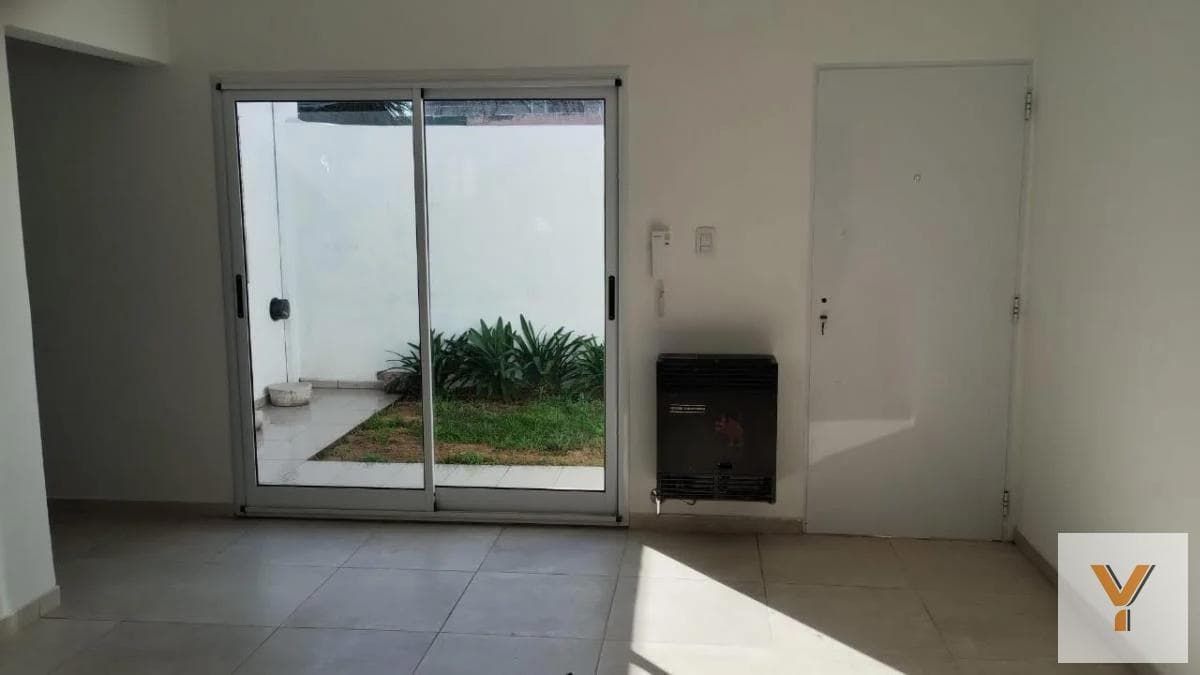 Apartment for Sale - 2 Bedrooms, 1 Bathroom - 90 m² - La Plata