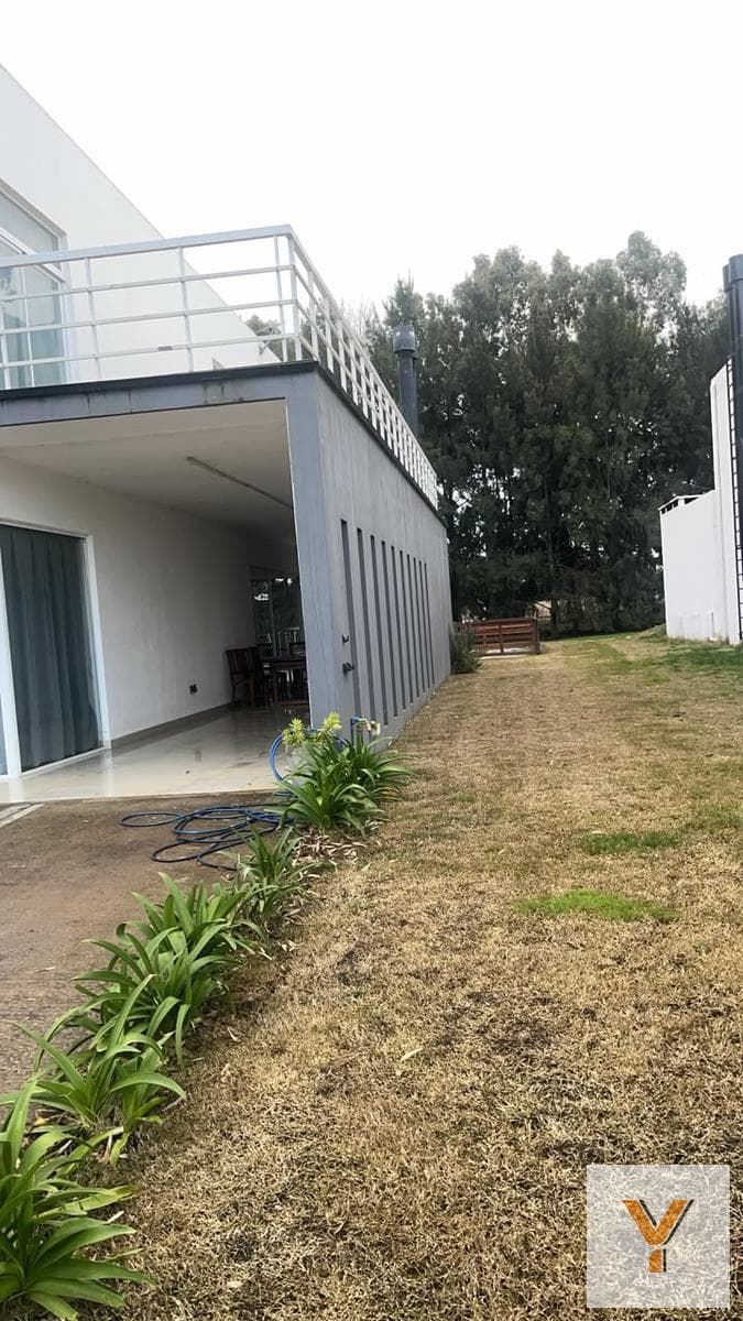 House for Rent - 4 Bedrooms, 4 Bathrooms - 785 m² - Mar del Plata - Rumencó