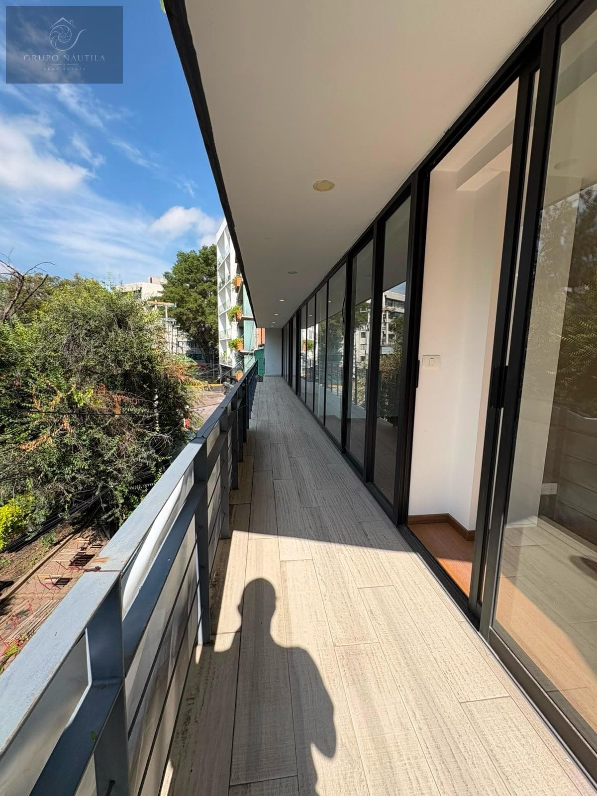 Apartment - Del Valle