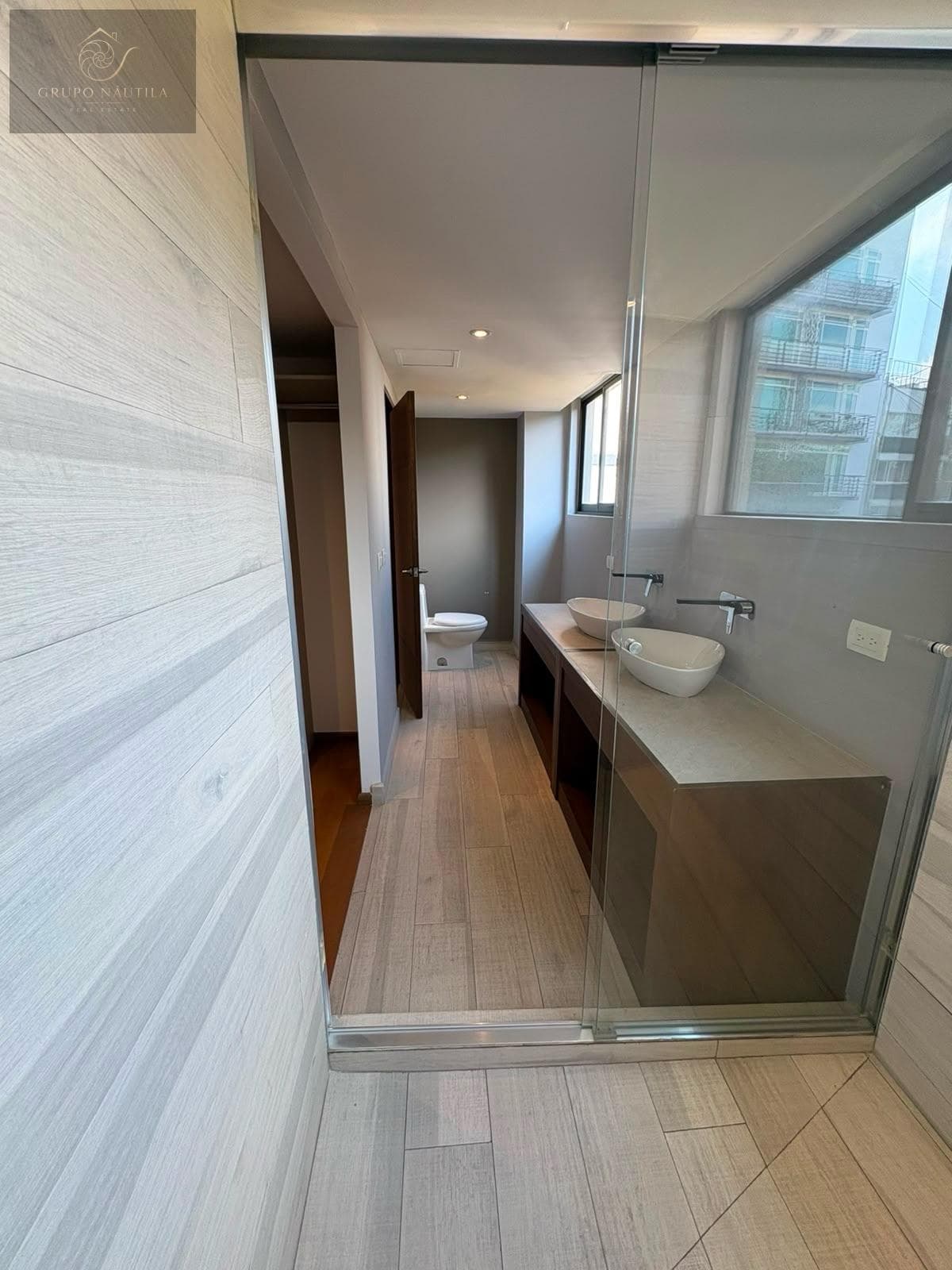 Apartment - Del Valle