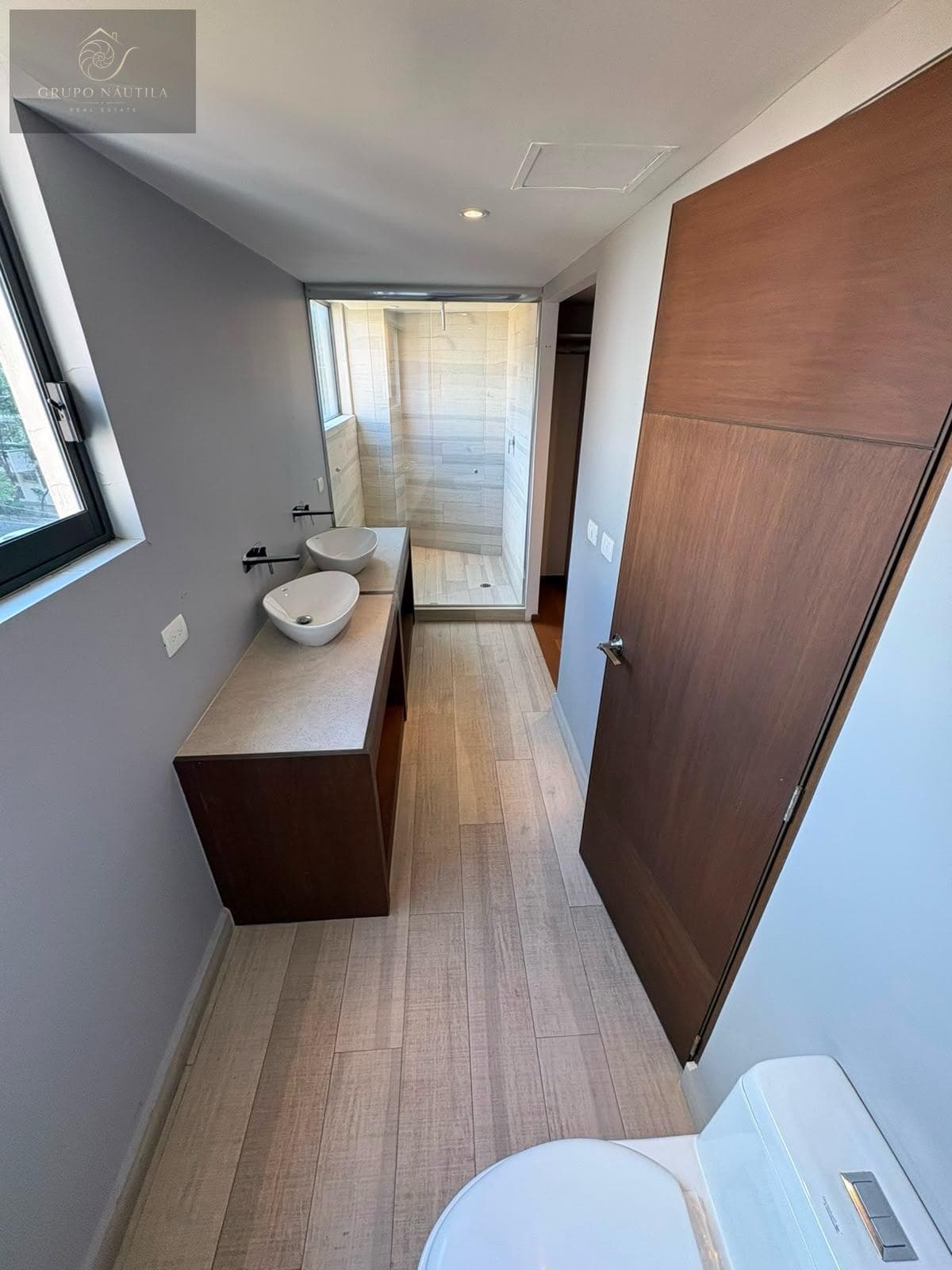 Apartment - Del Valle