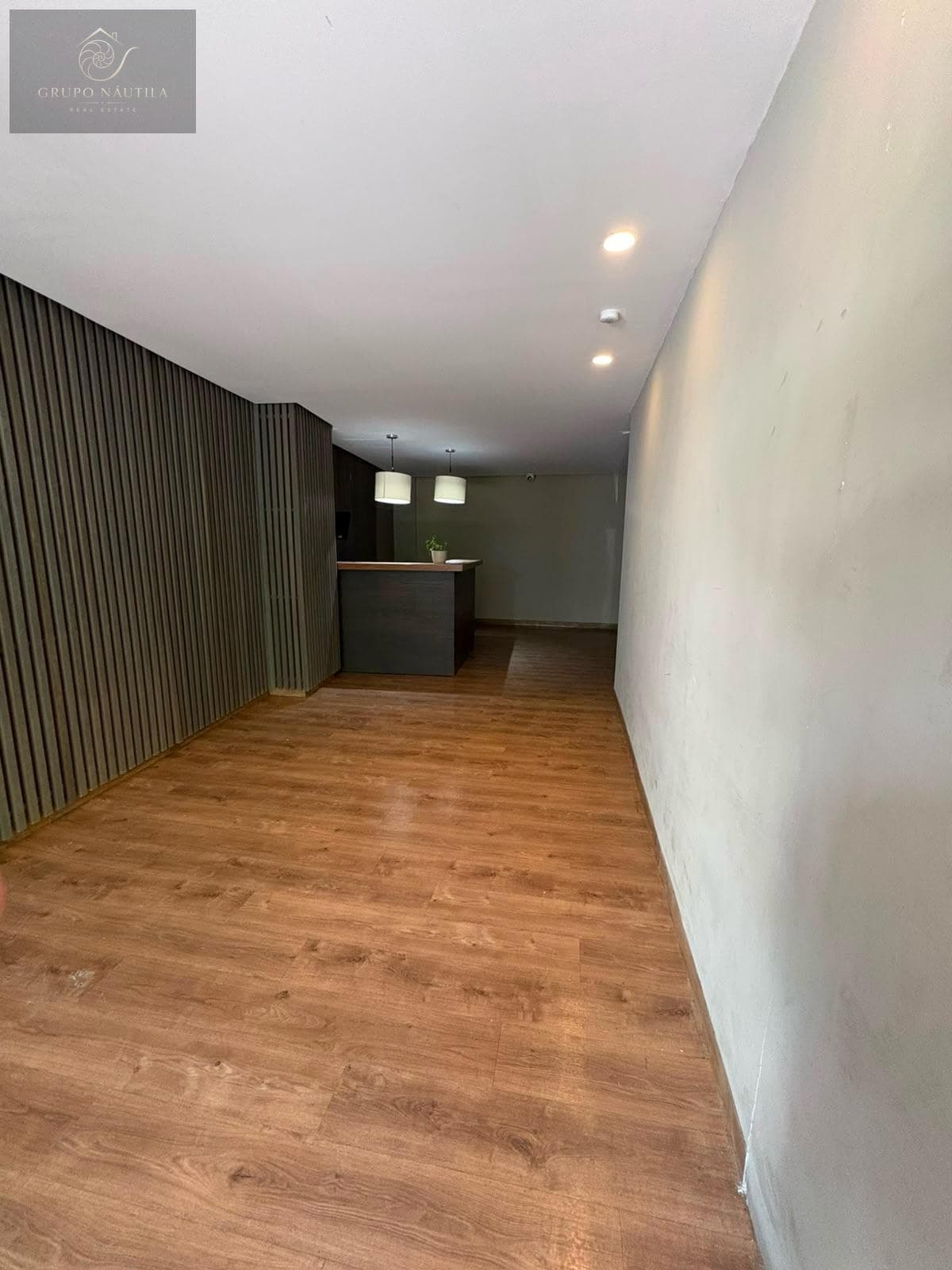 Apartment - Del Valle