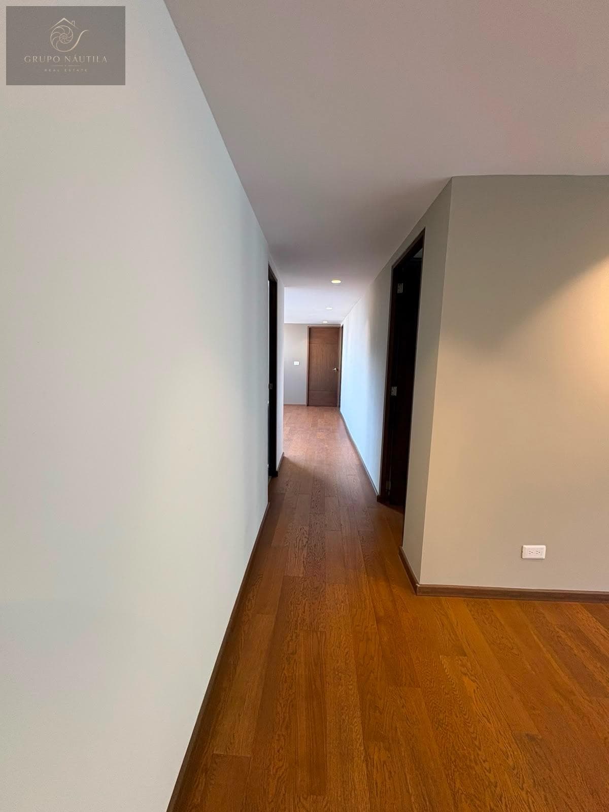 Apartment - Del Valle