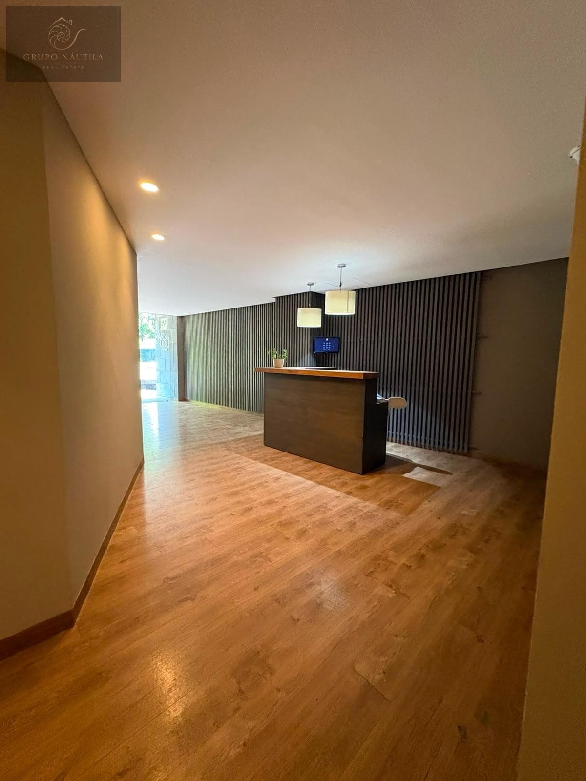 Apartment - Del Valle