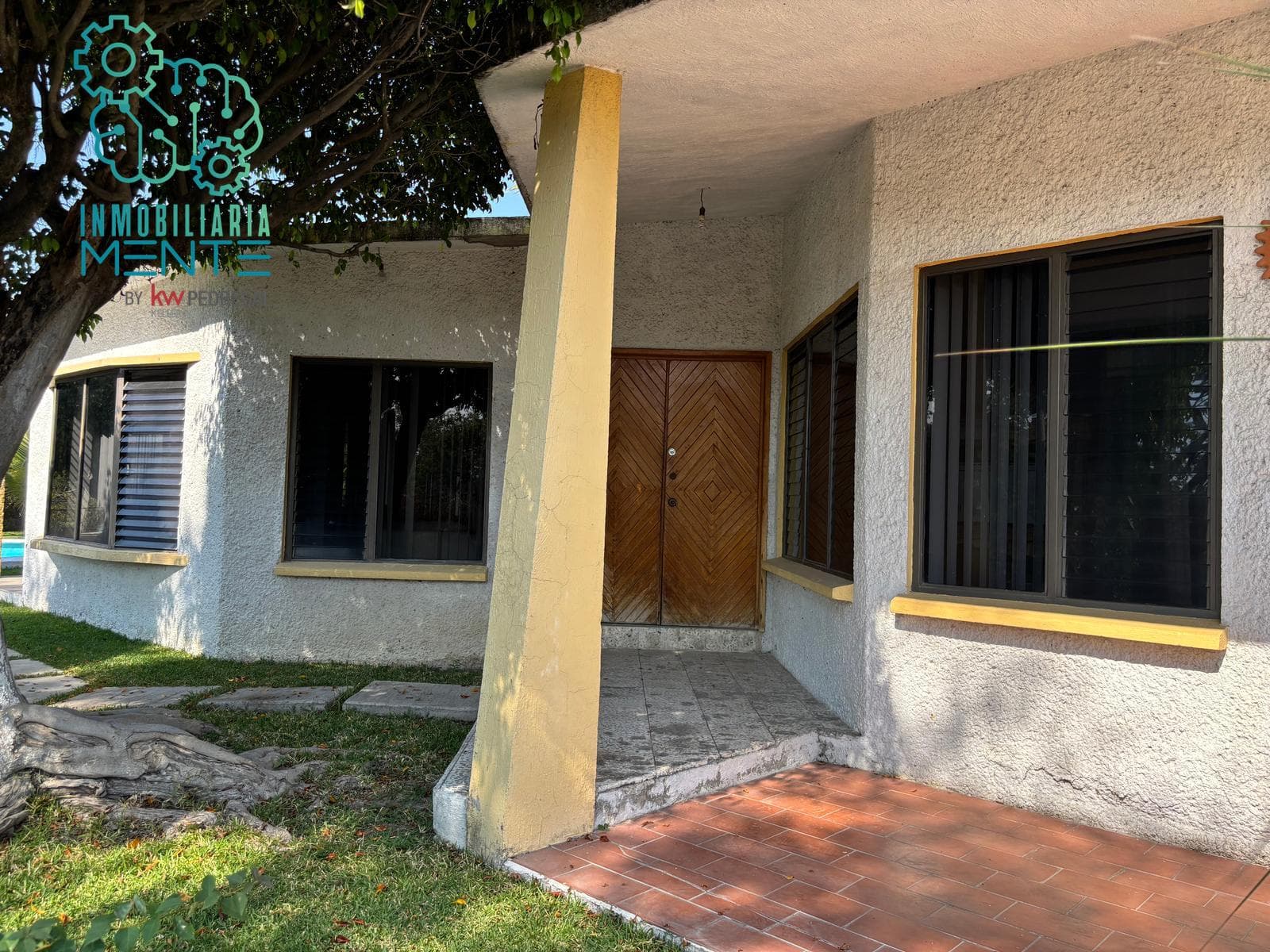 HOUSE FOR SALE IN THE SANTA FE GOLF CLUB SUBDIVISION