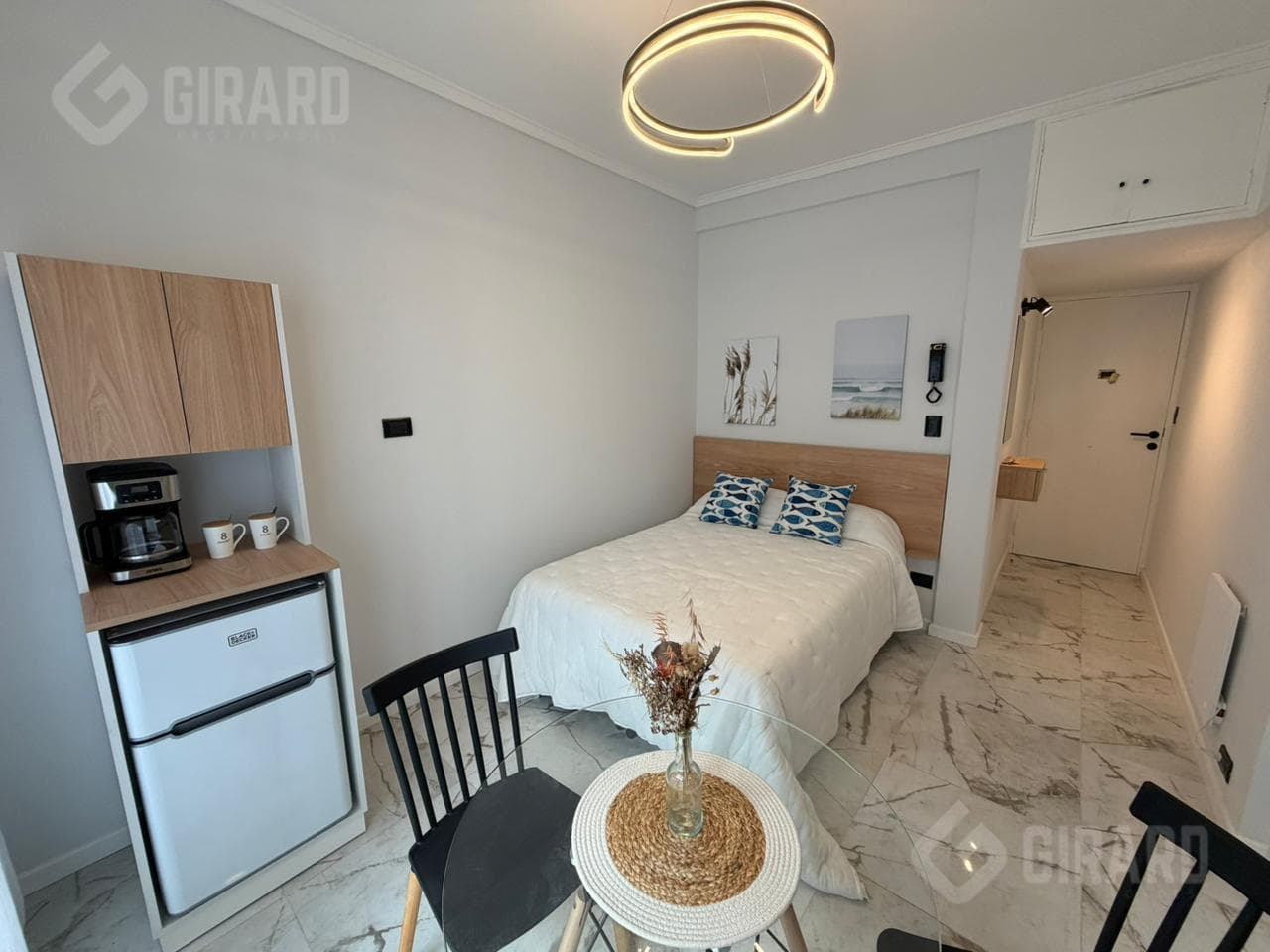 For Sale: 1-room apartment with a balcony in the Torreo neighborhood. Renovated and furnished